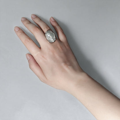 chunky pearl ring