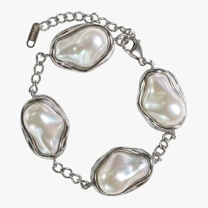 chunky pearl bracelet