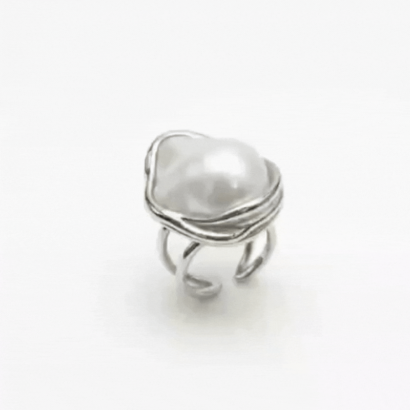 chunky pearl ring